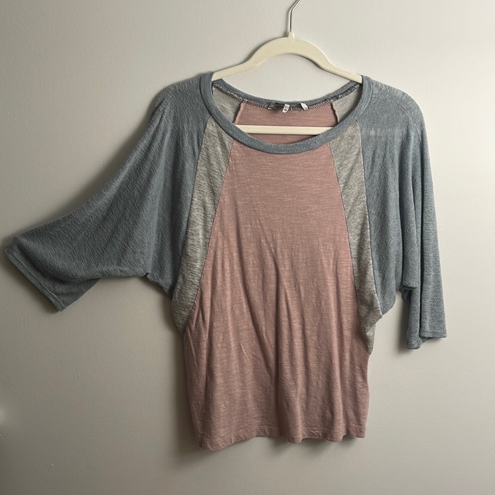 medium, multicolored blouse w/ western feel!! 🐮💛